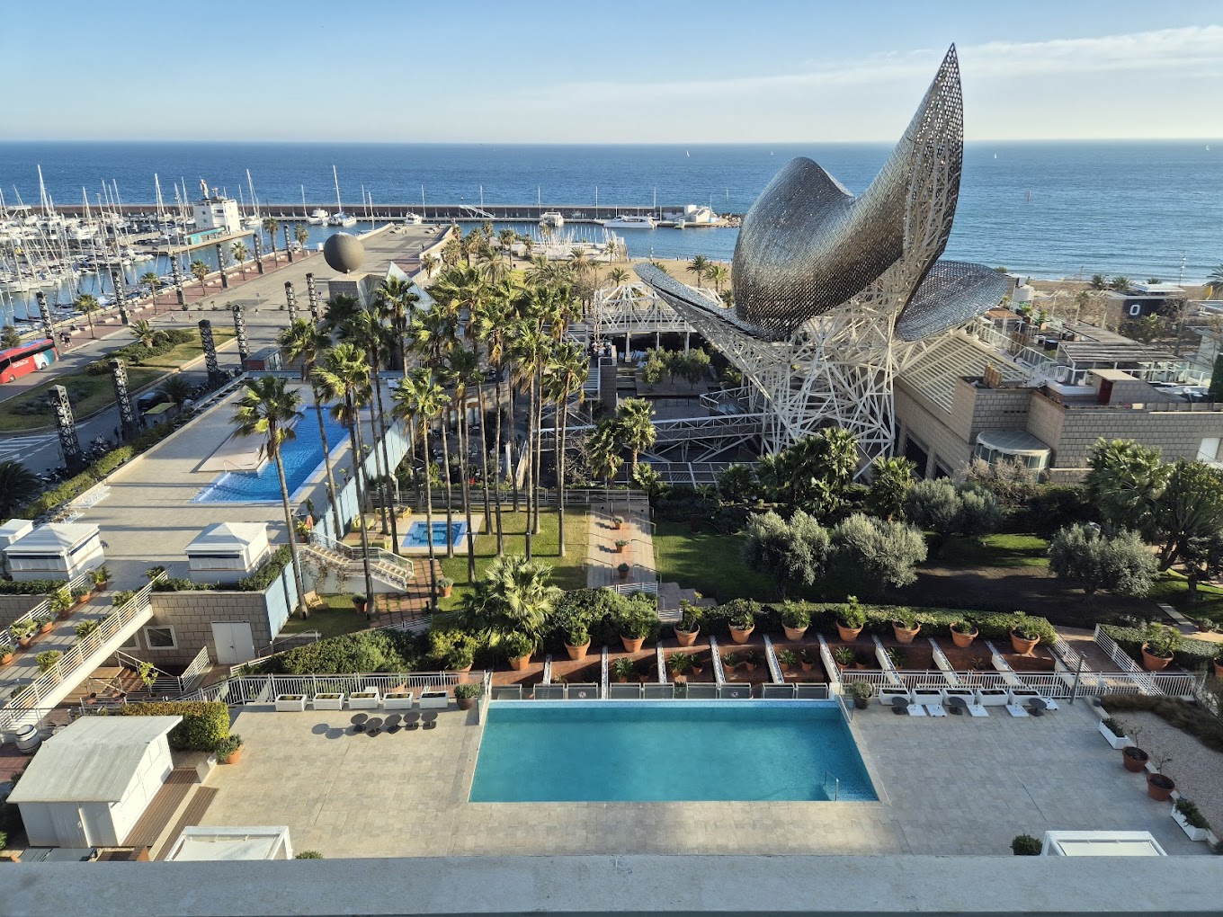 Imagen aérea del Hotel Arts en Barcelona
