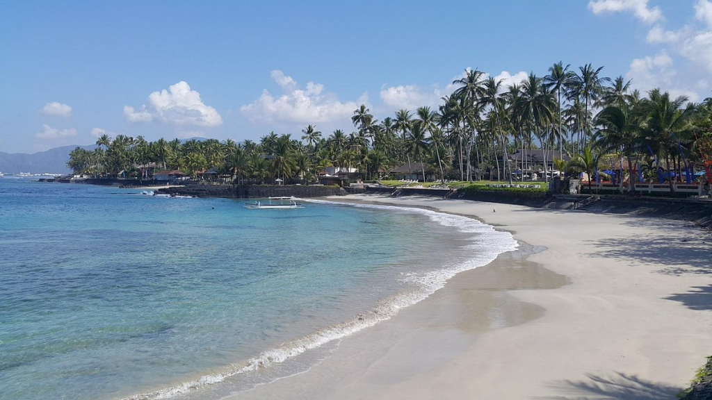 Hermosa playa de Candidasa